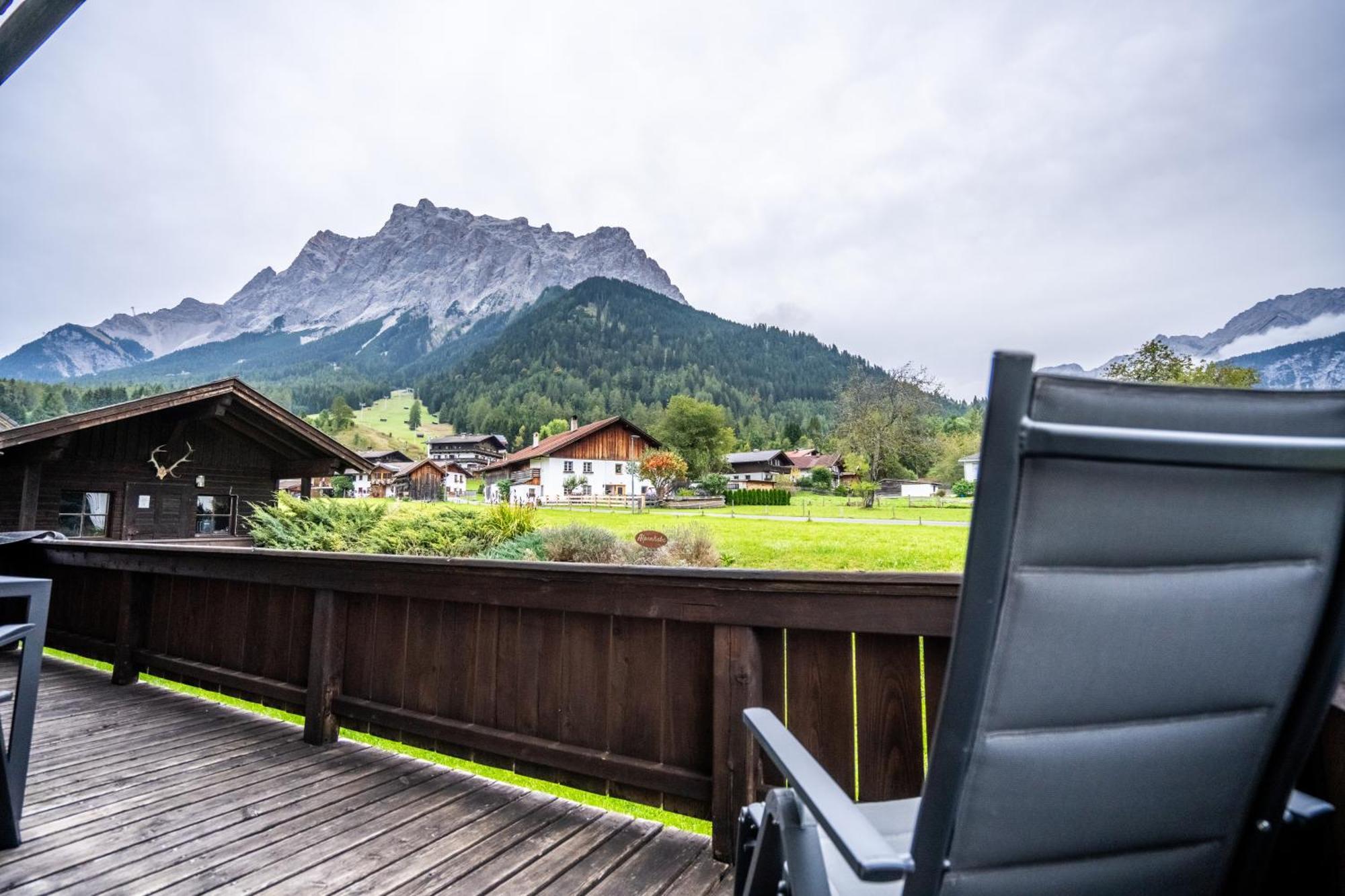 Tiroler Alpblick Appartements Ehrwald Exterior photo