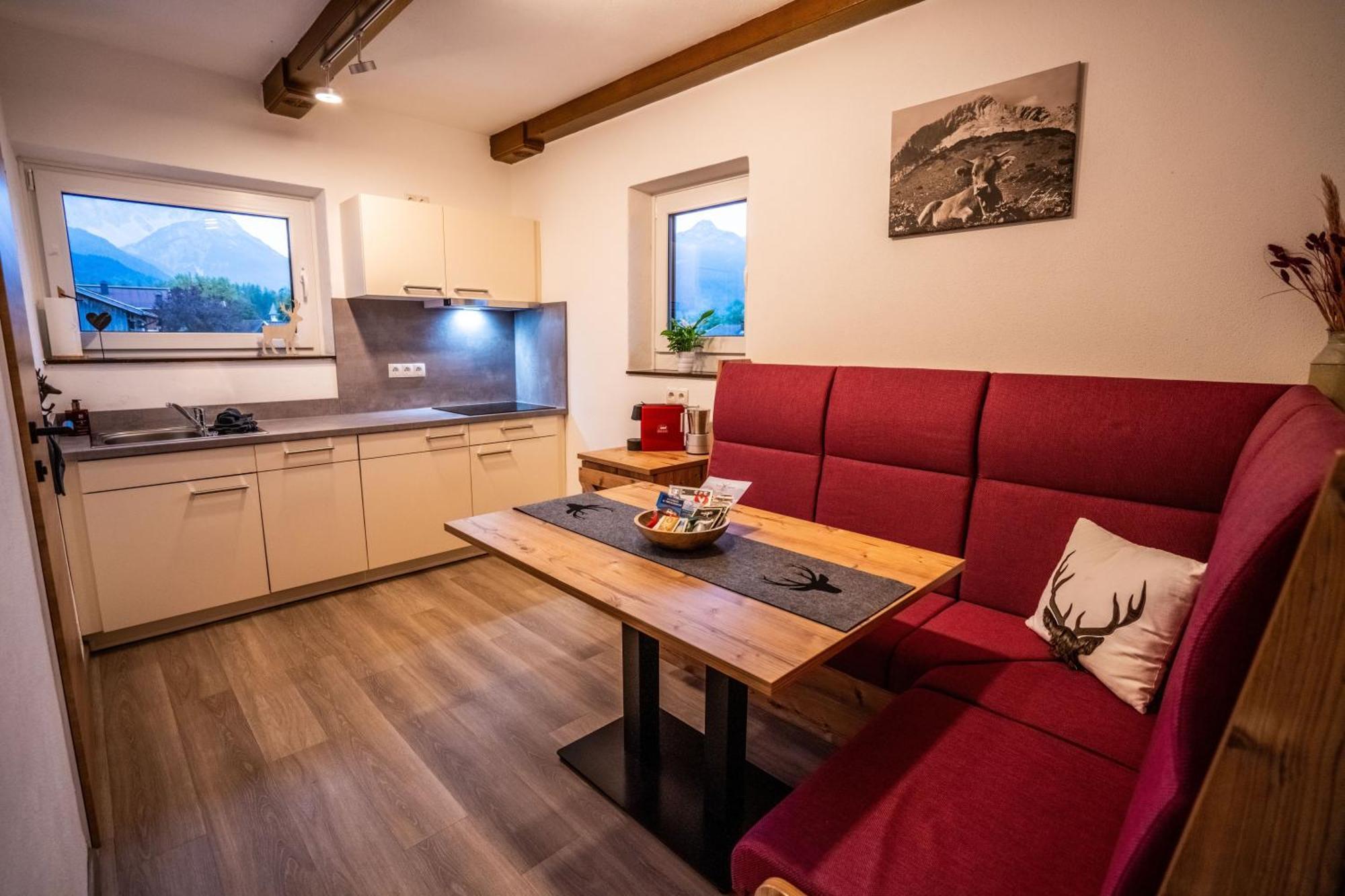 Tiroler Alpblick Appartements Ehrwald Exterior photo